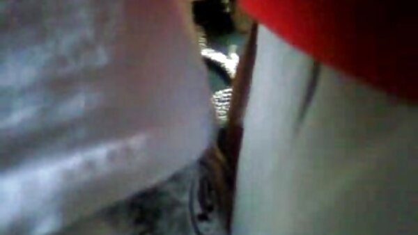 கறுப்பு டில்டோ, கொந்தளிப்பான வேங்கர் ஈவ் உச்சக்கட்டத்தை அடைய பெரும் உதவியாக இருக்கிறது